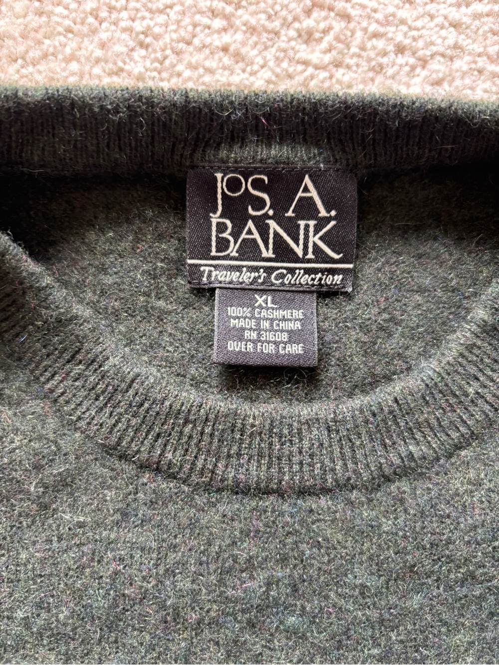 Jos. A. Bank Men's Dark Green Crewneck Sweater 100% Cashmere XL - Picture 3 of 8